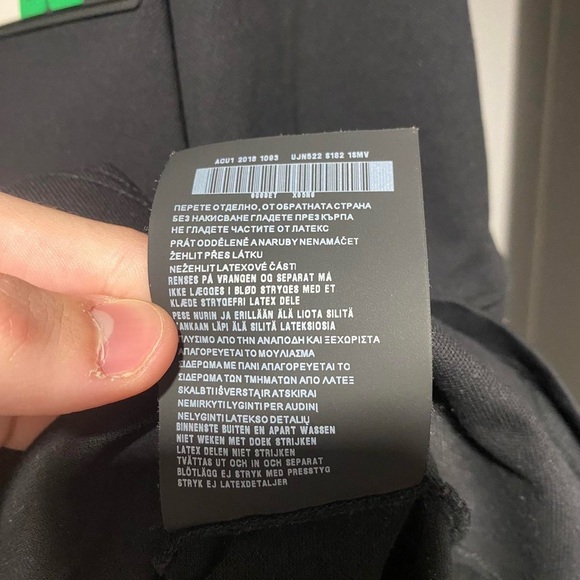 Prada FW18 Polo Shirt - Picture 6 of 7